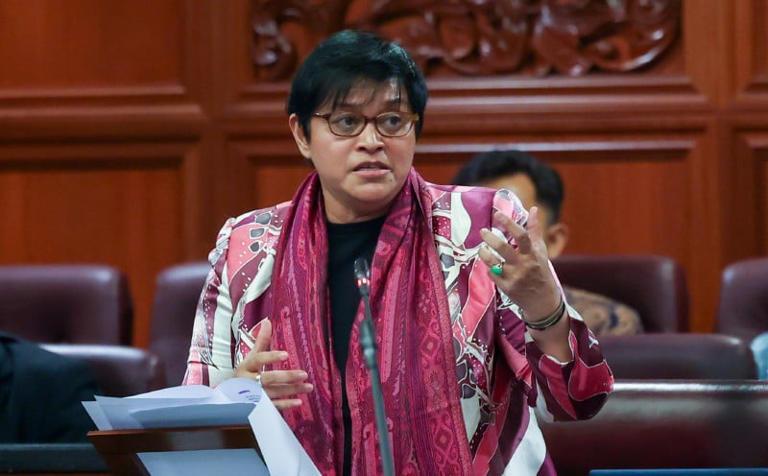 Azalina: No more lifelong imprisonment as alternative to mandatory death penalty