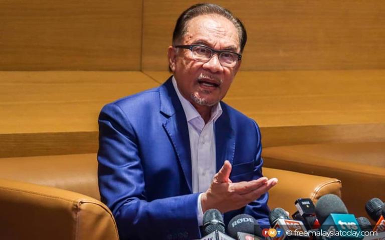 Hunt down tax evaders even if they are my friends, Anwar tells LHDN