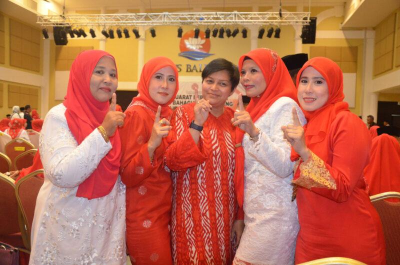 Azalina pertahan jawatan Ketua UMNO Bahagian Pengerang