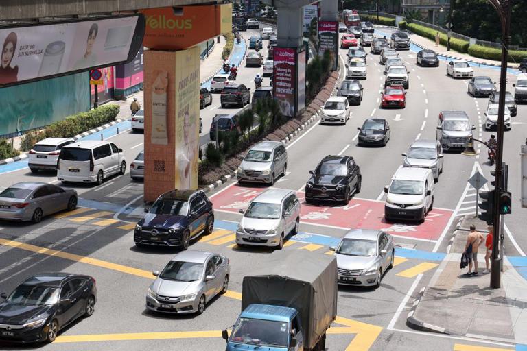 Right move to introduce three contra-flow lanes in KL, says Lam Thye