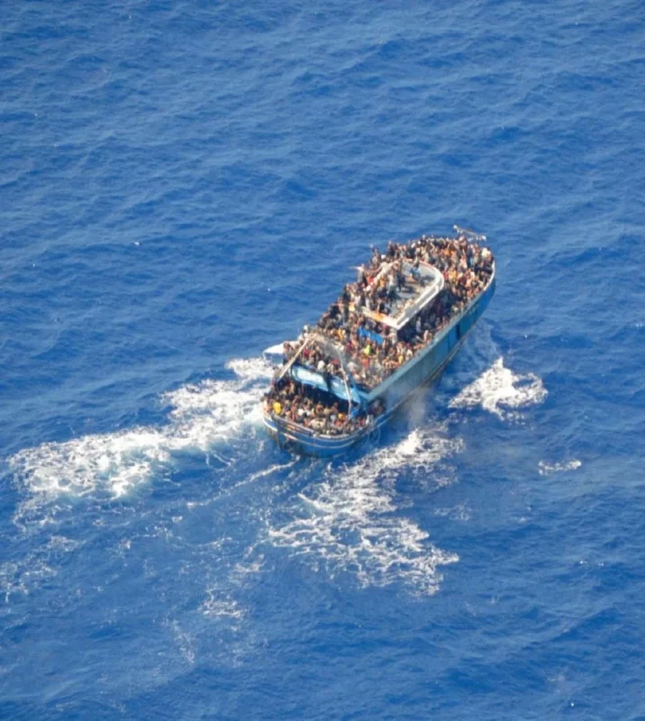 Kapal pengangkut selamatkan 68 pendatang dekat Greece