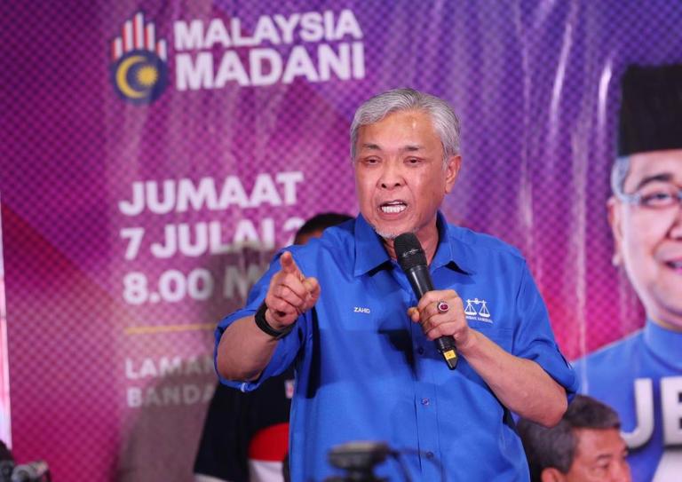 Forget the past, unite for the future - Zahid