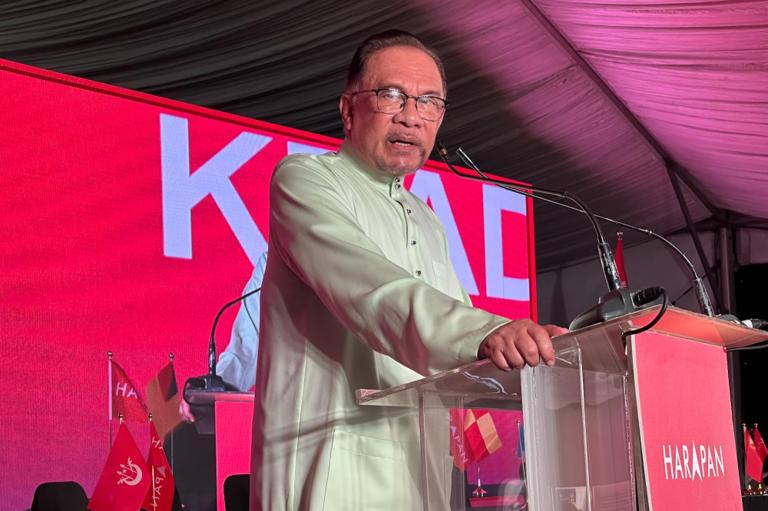 PM Anwar: All Malaysian citizens aged 21 above with annual salary of RM100,000 and below to receive RM100 e-wallet credit