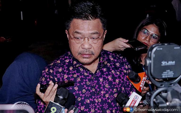 Johari Harun was returning from official visit to Langkawi, says Pahang speaker