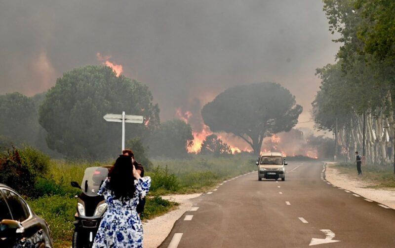 Lebih 3,000 orang dipindahkan akibat kebakaran hutan