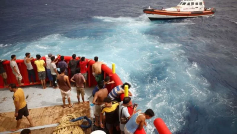 30 hilang selepas dua kapal karam di Itali