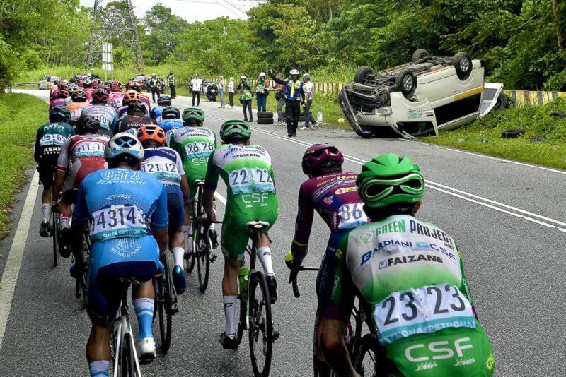 LTDL 2023: Tiga pelumba Giant Cyling cedera van terbalik