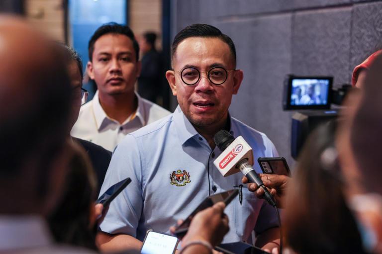 Deputy finance minister says Budget 2024 to focus on M40, SMEs