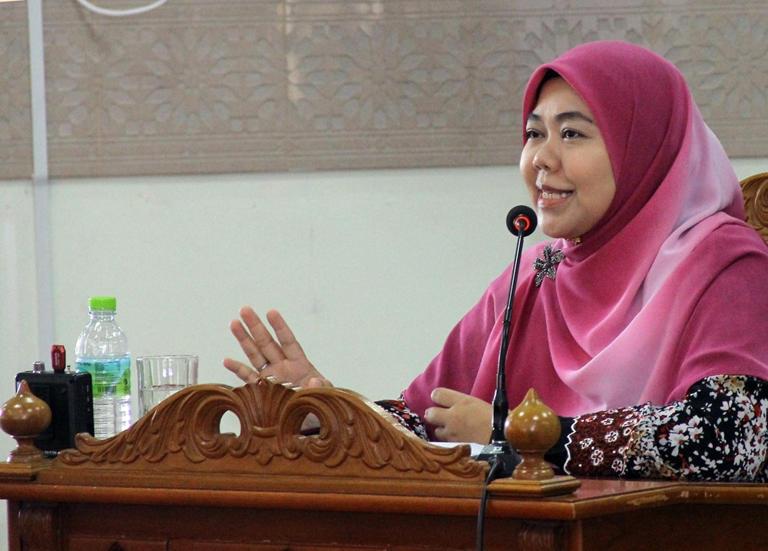 Independent preacher Norhafizah's name dropped from programme due to complaints