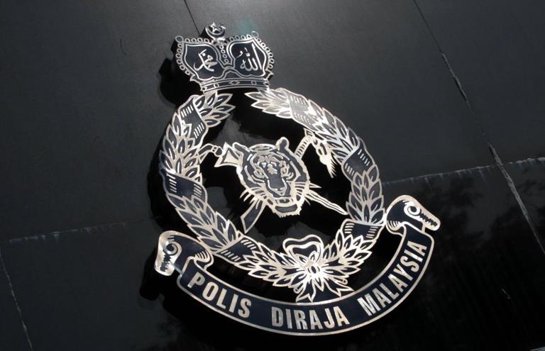 Auxiliary cop held for crude FB post against Anwar