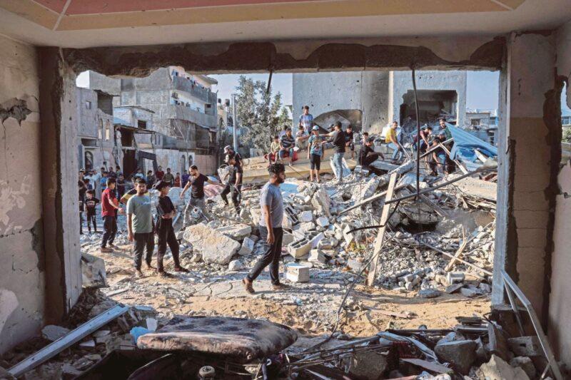 Israel bom 12 bangunan dalam 1 minit