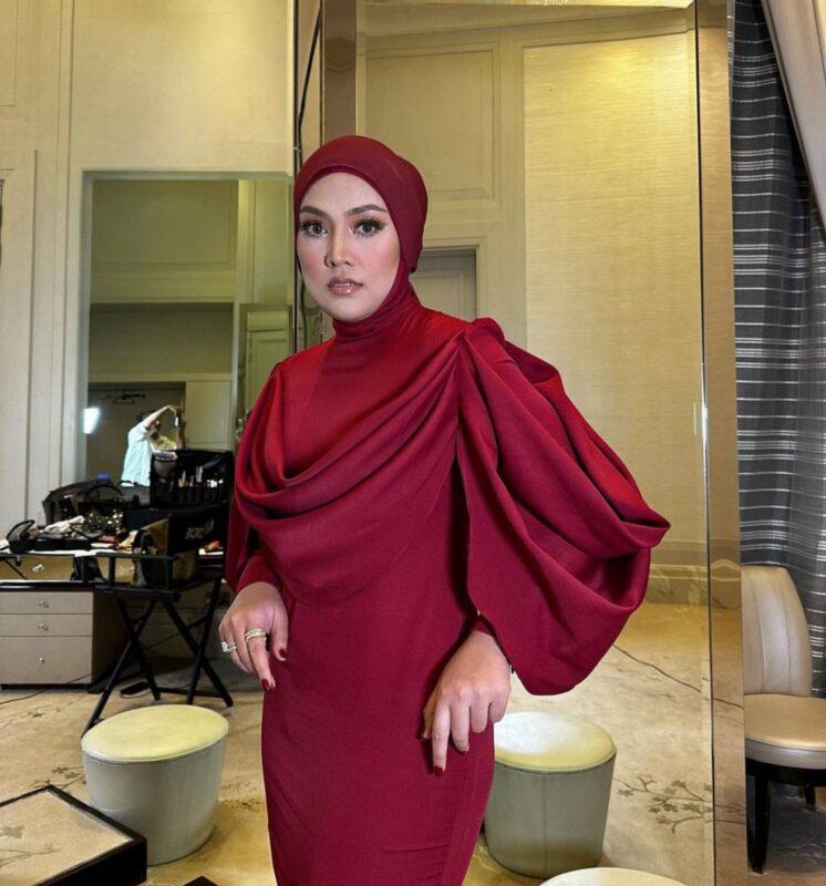 Shila Amzah Gesa Eiza Keluar Dari Rumah Keluarga