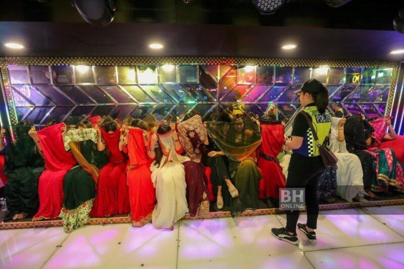Bukit Aman gempur 4 disko tarian berahi 'Bollywood' di Kompleks Wilayah