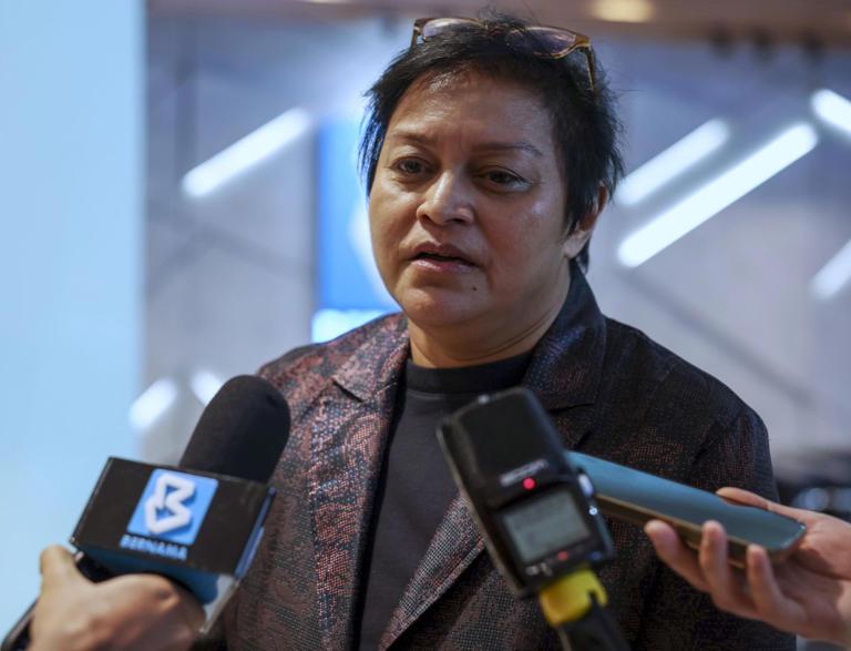 Sulu case: ‘Certain parties’ attempting to disrupt criminal proceedings against Stampa, says Azalina