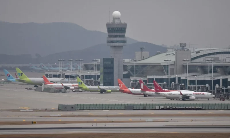 Pekerja lapangan terbang curi barangan mewah RM1.32 juta