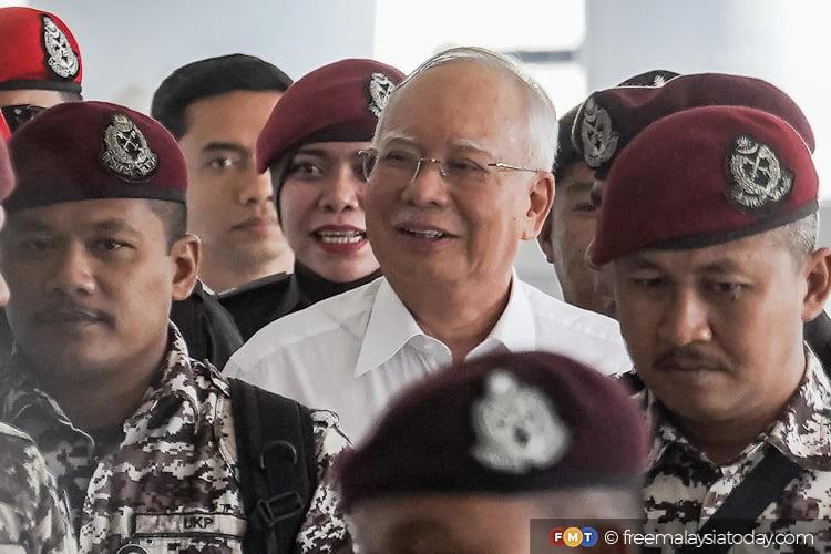 Utusan apologises over article on Najib’s pardon