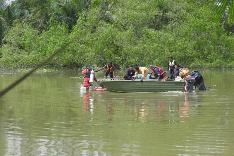 Sukar lakukan kerja kerana arus Sungai Perai deras