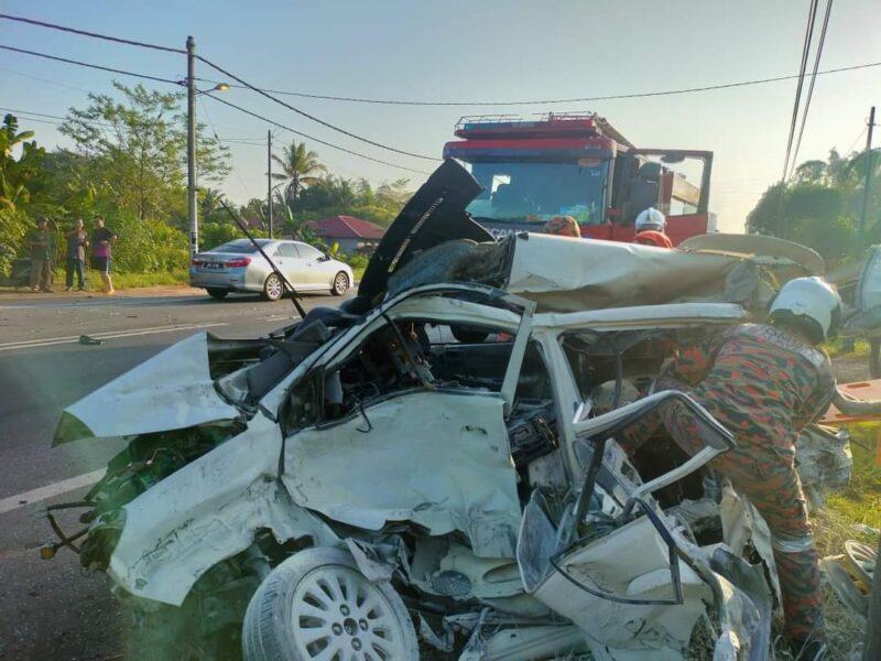 Warga emas maut kereta dipandu dirempuh sebelum terbakar