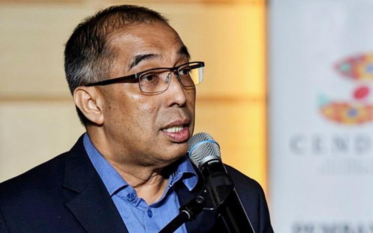 Drop talk of possible future alliances, work with PH, ex-minister tells Umno