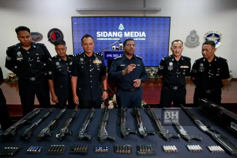 11 pengawal keselamatan ditahan simpan 'pump gun' bawah katil, dalam almari atau kereta