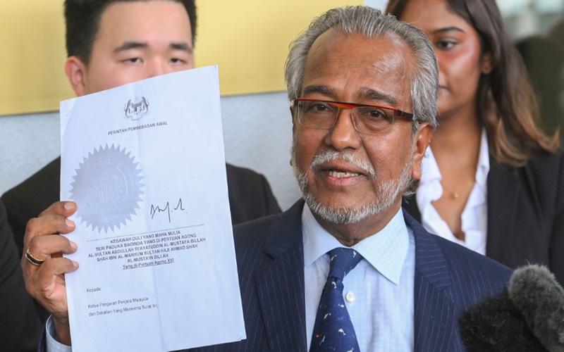 Mantan Ketua Hakim Negara Bangkitkan Beberapa Persoalan Mengenai Surat Pengampunan DS Najib (4)