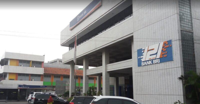 Wanita lahirkan anak dalam bank di Subang