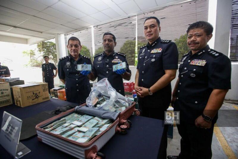 Pemilik bagasi RM500,000 tampil, dakwa tak sedar bagasi tertinggal