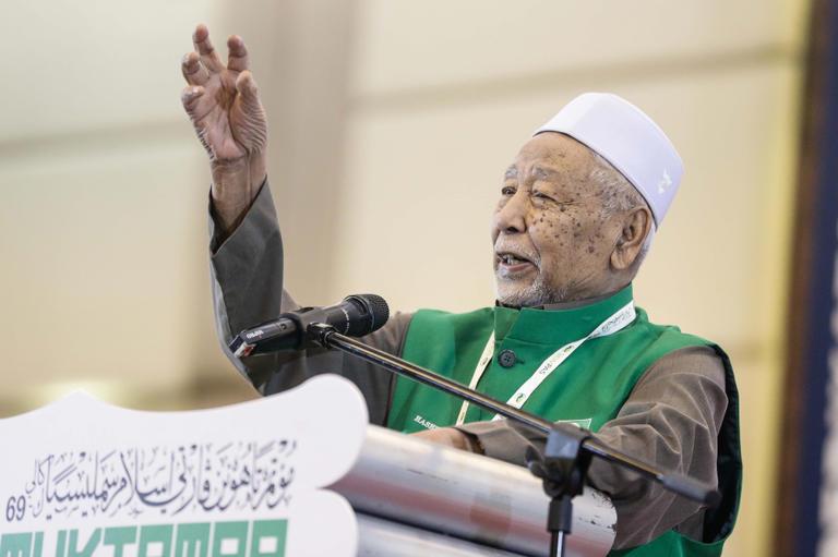 PAS spiritual leader insists on reviving Muafakat ties despite Umno snub, claims only Zahid and top leaders opposed to it