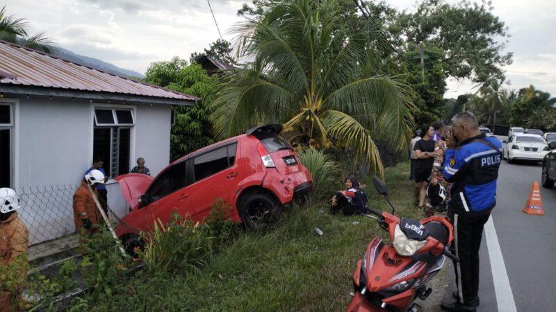 Guru rempuh pagar rumah elak kucing lintas jalan