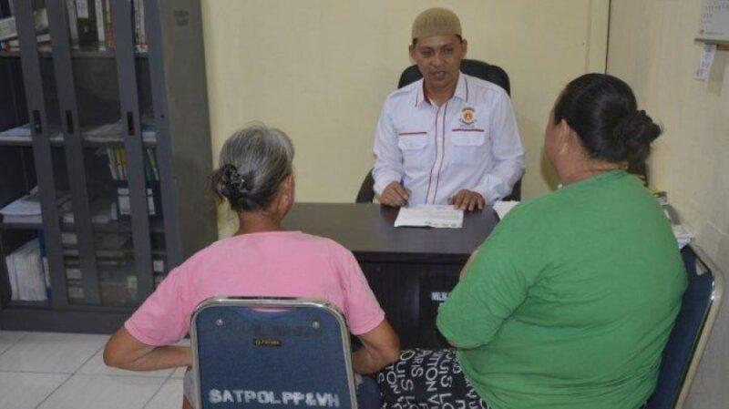 Penjual nasi berlauk kantoi berniaga pagi Ramadan