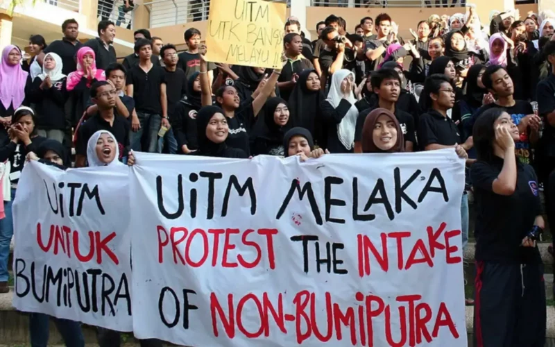 UiTM students protesting non-Bumi admission stuck in the past, says academic