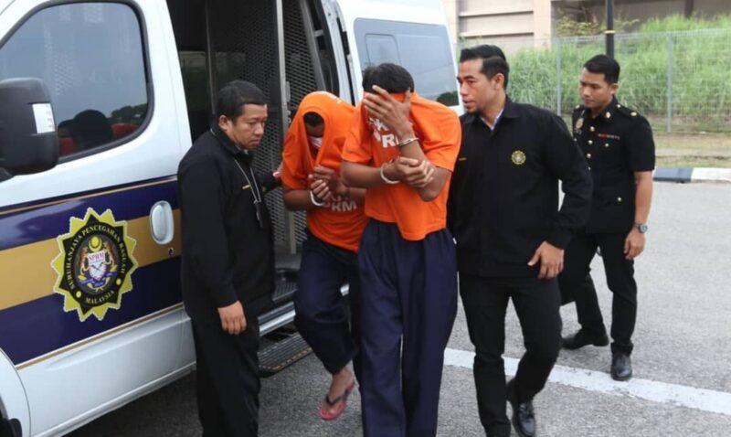 Dua penguat kuasa ambil duit RM23,000 lepas suspek dadah