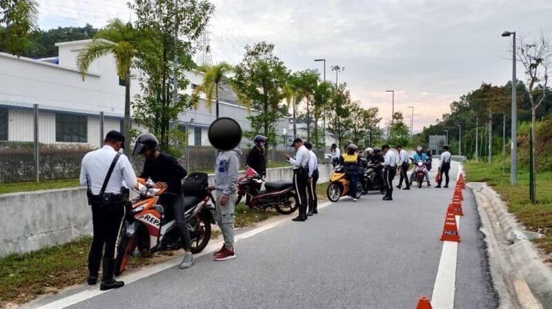 Enam motosikal ubah suai ekzos, ditunggang warga asing disita