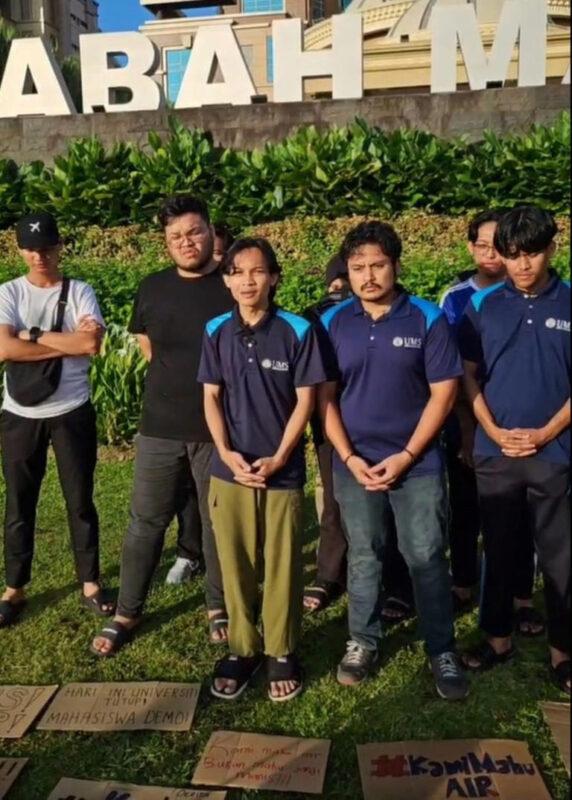 UMS water protest: Group ends 17-hour camp-out opposite Menara Kinabalu, fails to meet Hajiji