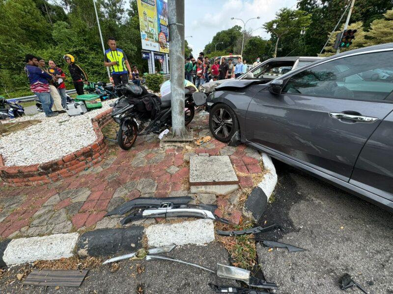 Rider temui ajal ketika beri laluan kepada ambulans