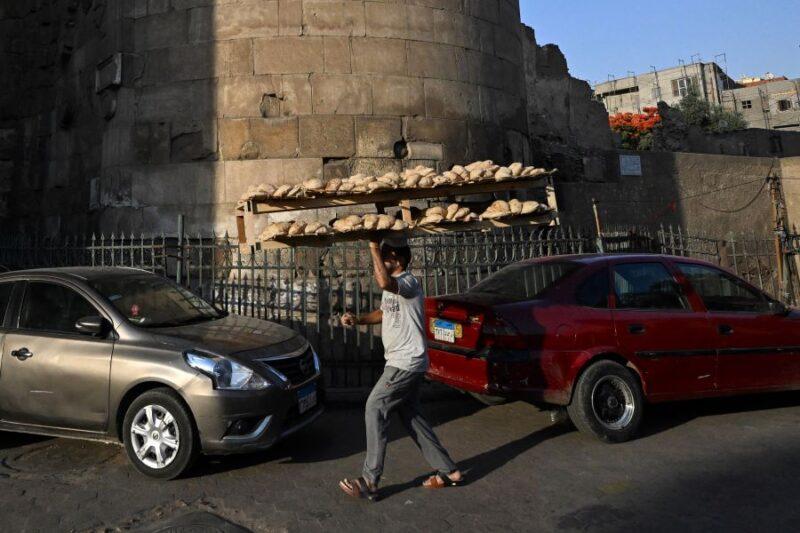 Mesir potong subsidi, harga roti meroket 400 peratus