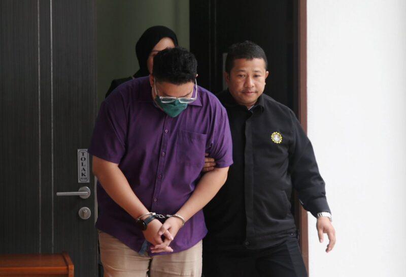 Pembantu belia dan sukan didakwa songlap duit kontraktor, pembekal RM64,200