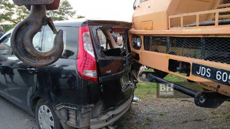 Lima kenderaan dan sebuah kren terbabit kemalangan di Jerantut