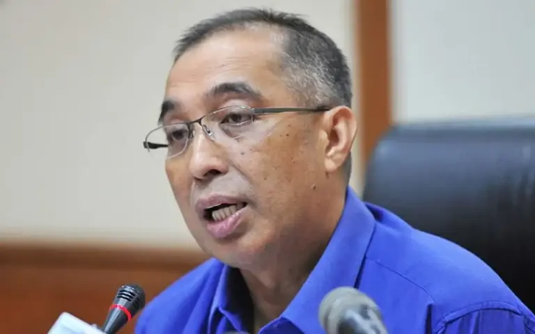 Umno and Bersatu cannot co-exist, says Salleh