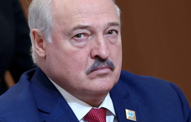 Pemimpin Belarus bebaskan tahanan politik