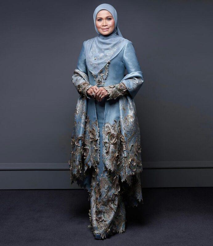 Haliza Maysuri Dedah Harga Baju Kebaya Dihiasi Batu Swarovski [VIDEO]  