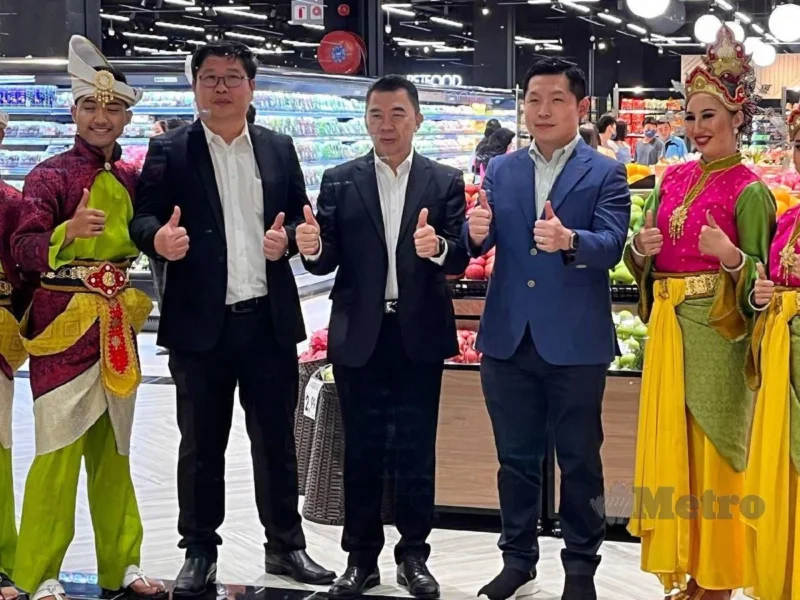 Pacific Grocer pasar raya moden pertama di Batu Pahat