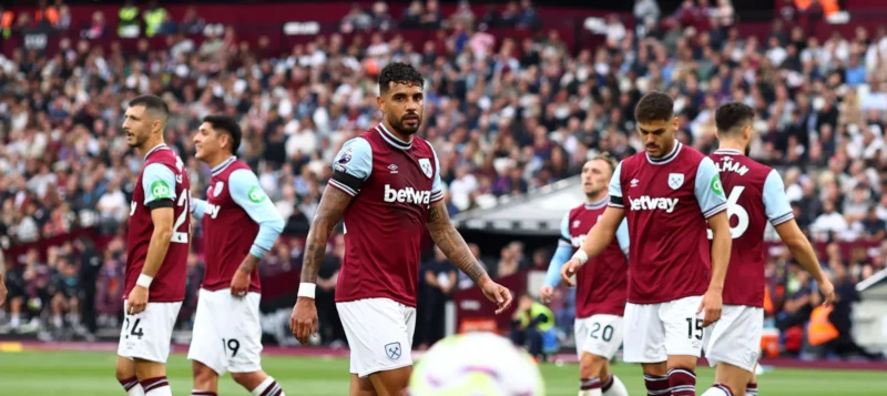 £13m West Ham player could still leave the club before Friday in shock move