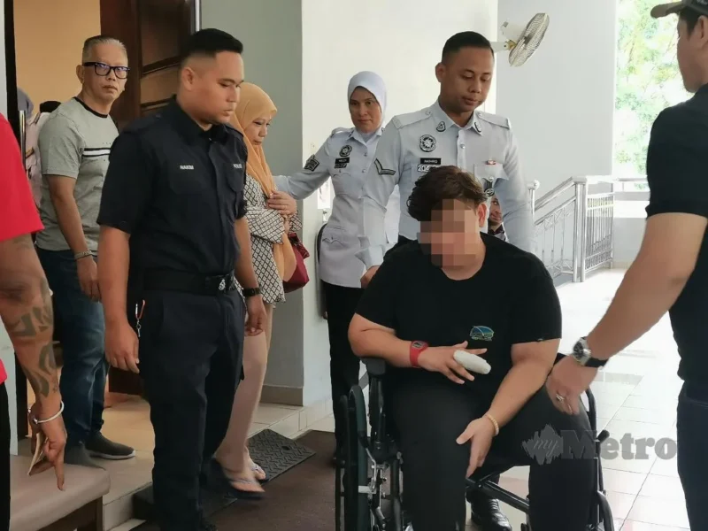 'Budak sekolah' langgar polis mengaku bersalah di mahkamah