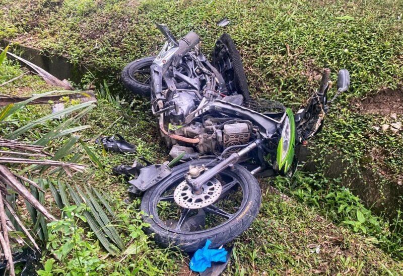 Maut dirempuh Mercedes Benz selepas solat jemaah di masjid