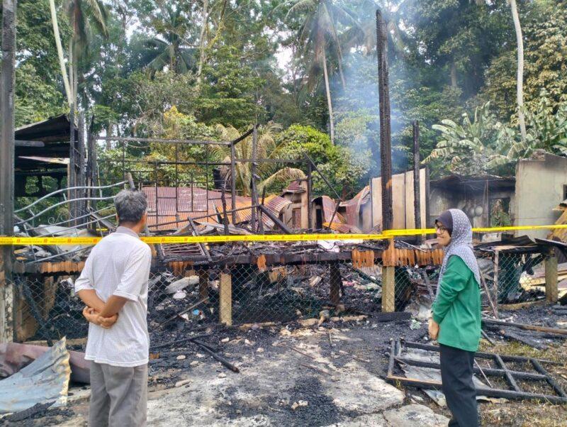 Gambar, baju arwah ibu hangus, semua kenangan jadi abu